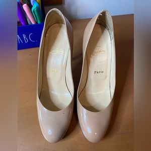 Christian Louboutin Beige patent leather shoes